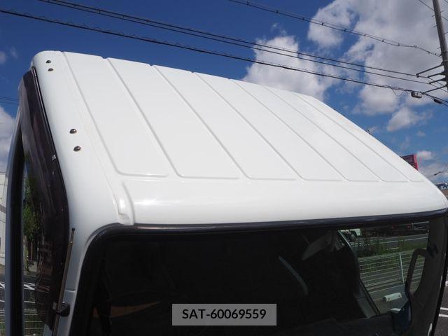 Mitsubishi CANTER 2016-02 263599-22