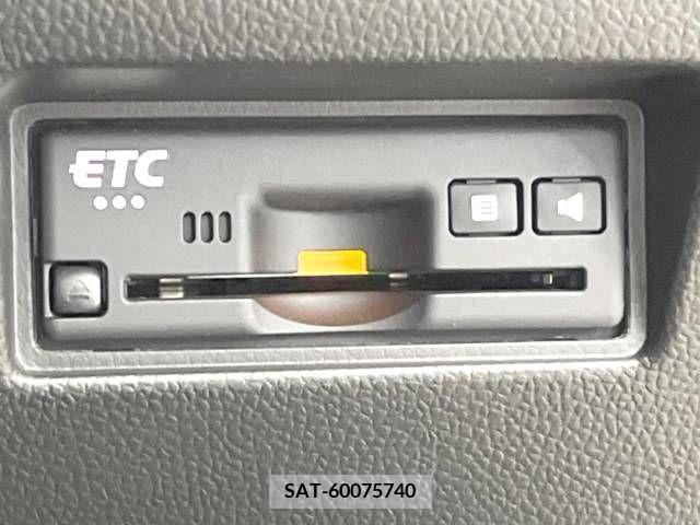 Suzuki SWIFT 2021-11 320825-4