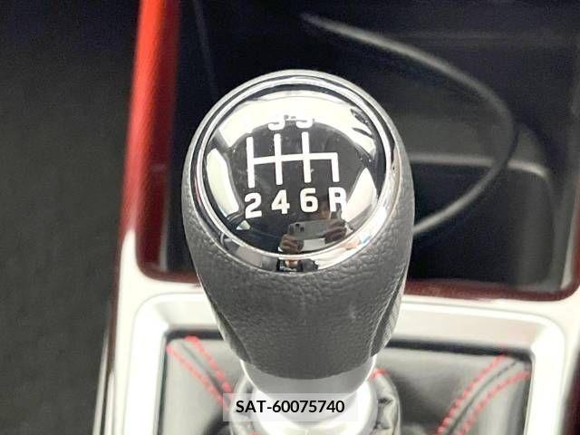 Suzuki SWIFT 2021-11 320825-2
