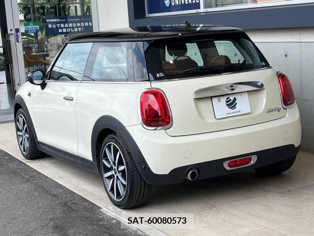 Bmw MINI 2019-08 392246-18