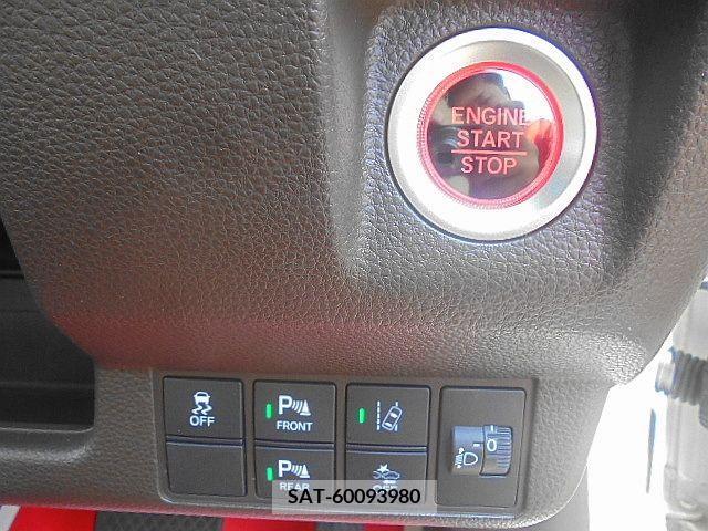 Honda N-WGN 2019-08 383398-21