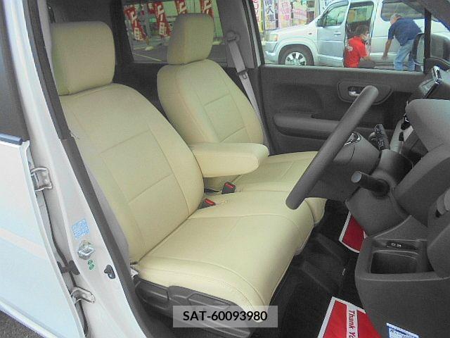 Honda N-WGN 2019-08 383398-15