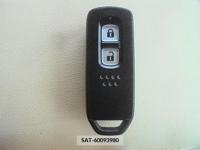 Honda N-WGN 2019-08 383398-27
