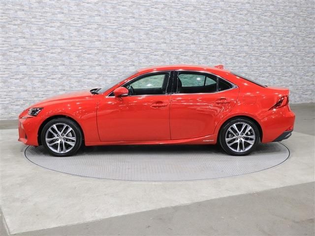 Lexus IS 2016-12 5-4