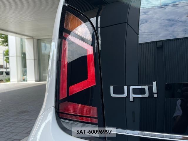 VolksWagen UP! 2020-06 370839-12