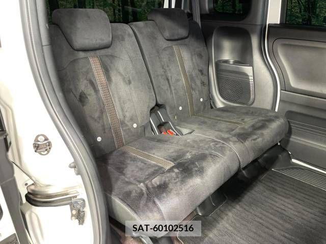 Honda N BOX CUSTOM 2019-06 330574-9