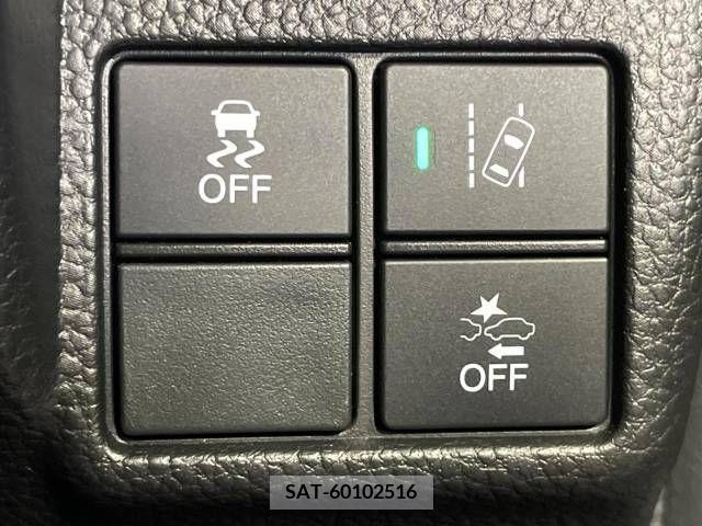 Honda N BOX CUSTOM 2019-06 330574-5