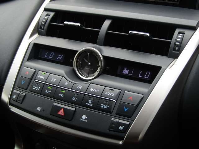 Lexus NX 2015-09 11716-12
