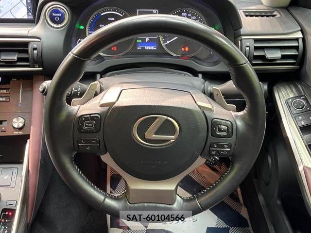 Lexus IS 2017-10 354267-11