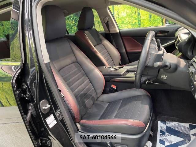 Lexus IS 2017-10 354267-8