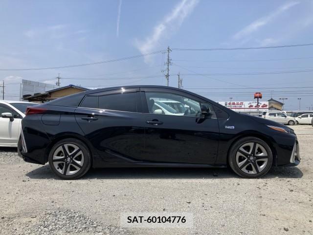 Toyota PRIUS PHV 2017-06 322594-6