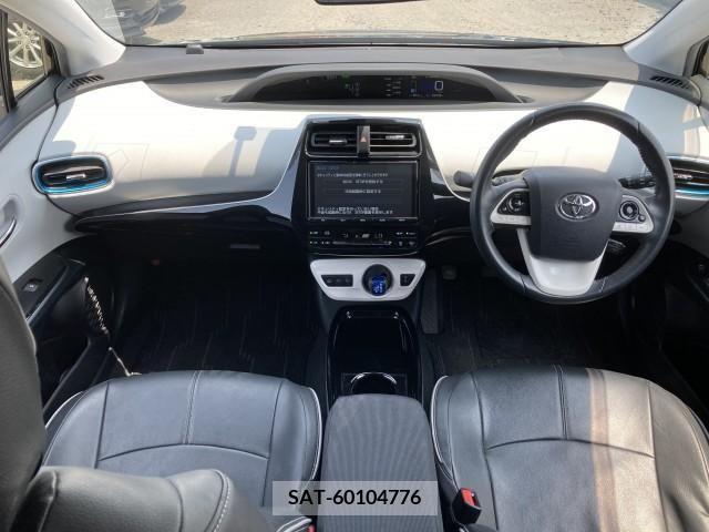 Toyota PRIUS PHV 2017-06 322594-1