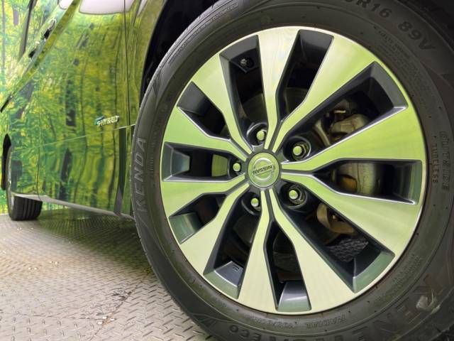 Nissan SERENA 2016-12 194107-14