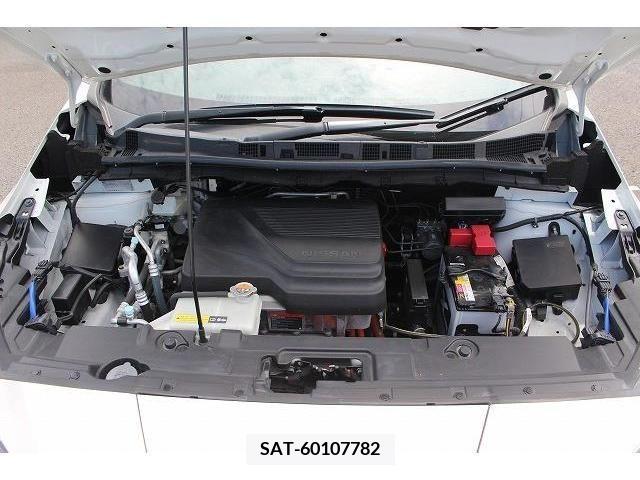 Nissan LEAF 2019-08 297893-18
