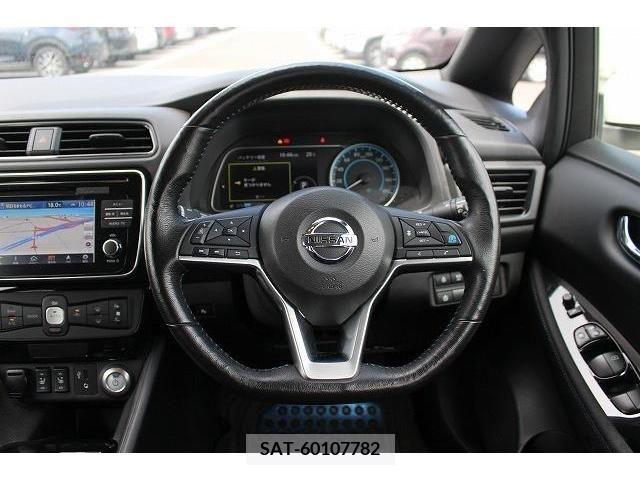 Nissan LEAF 2019-08 297893-17