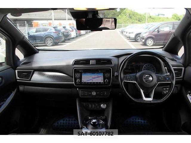 Nissan LEAF 2019-08 297893-16