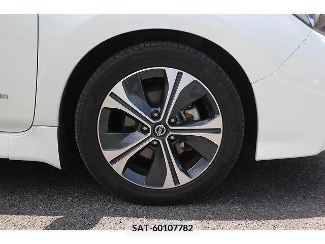 Nissan LEAF 2019-08 297893-12
