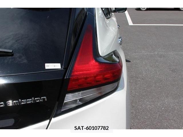 Nissan LEAF 2019-08 297893-11