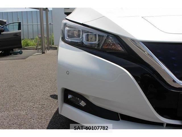 Nissan LEAF 2019-08 297893-10