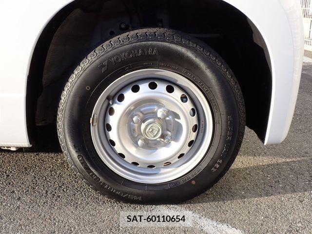 Honda N-VAN 2020-02 372538-24
