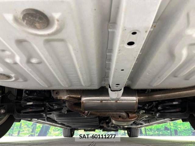 Toyota VOXY 2015-12 289082-19