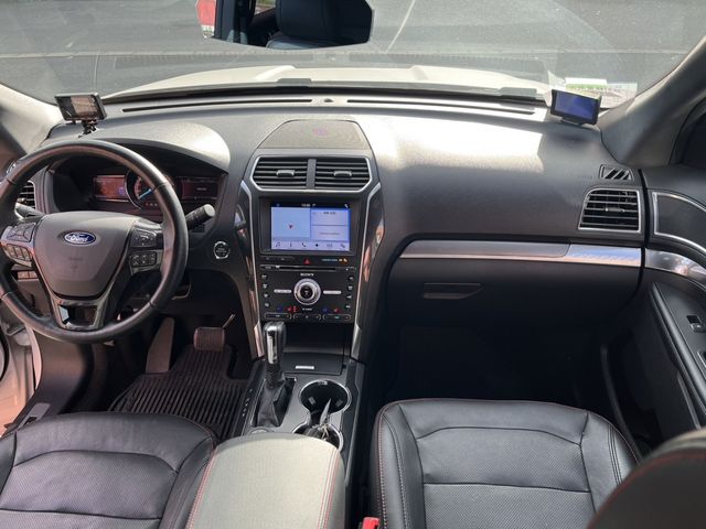 Ford EXPLORER 2018-12 1273-5