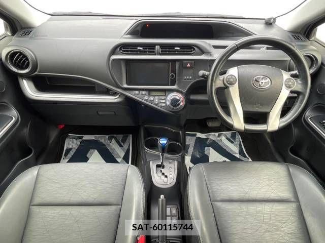 Toyota AQUA 2014-03 260652-1