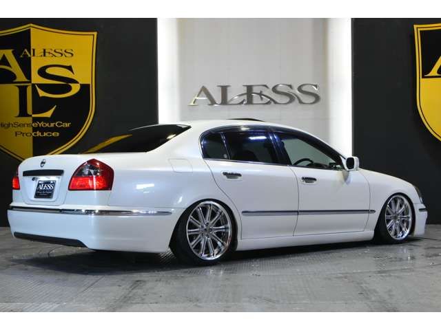 Nissan CIMA 2005-07 1033-2