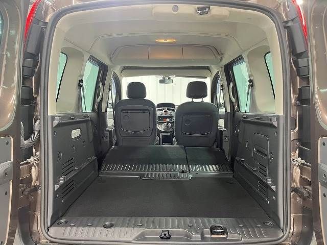 Renault KANGOO 2017-09 23401-8