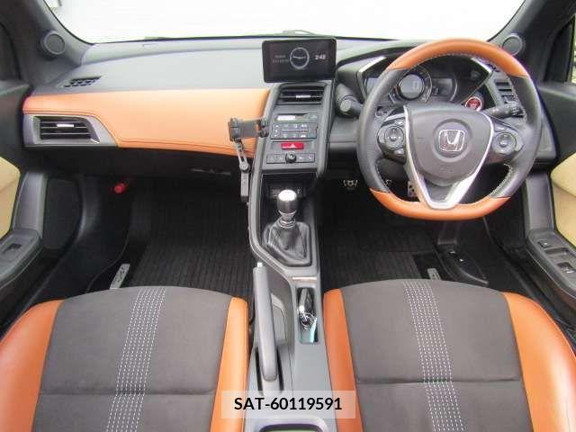 Honda S660 2017-10 283954-11