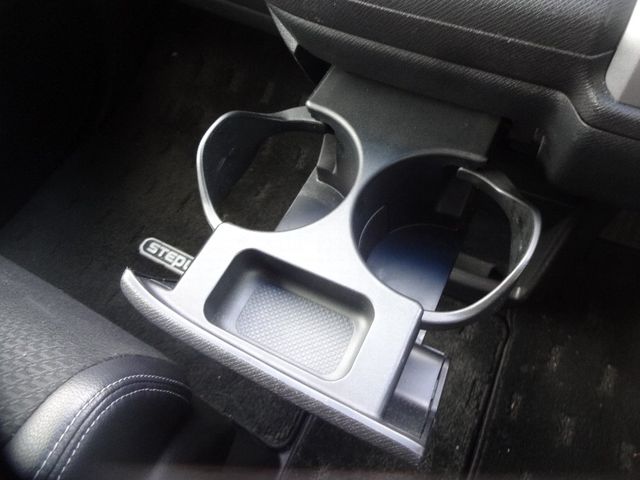 Honda e 2013-08 9930-22