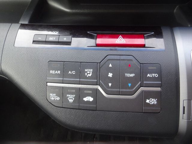 Honda e 2013-08 9930-13