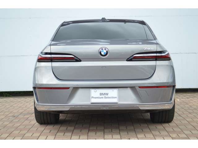 Bmw 7 SERIES 2022-12 6210-6
