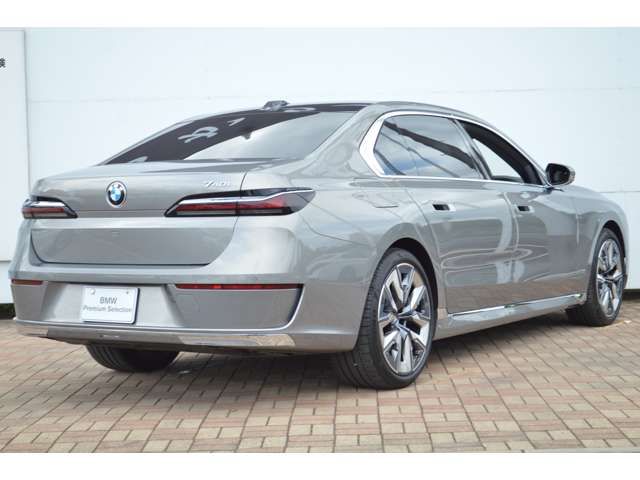 Bmw 7 SERIES 2022-12 6210-2