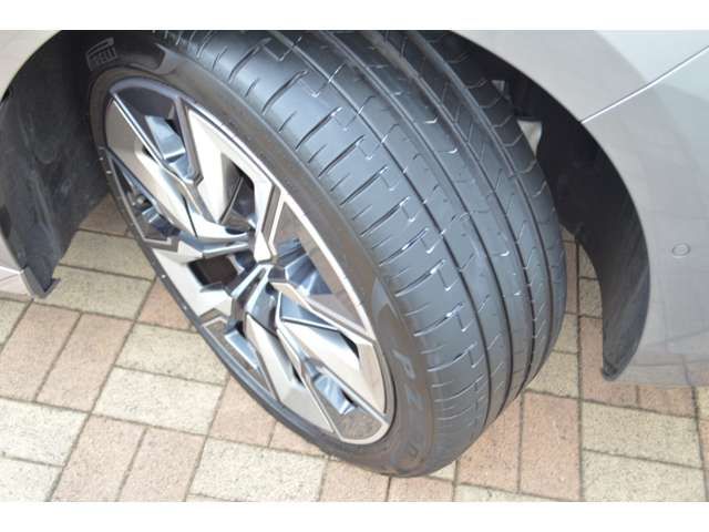 Bmw 7 SERIES 2022-12 6210-13