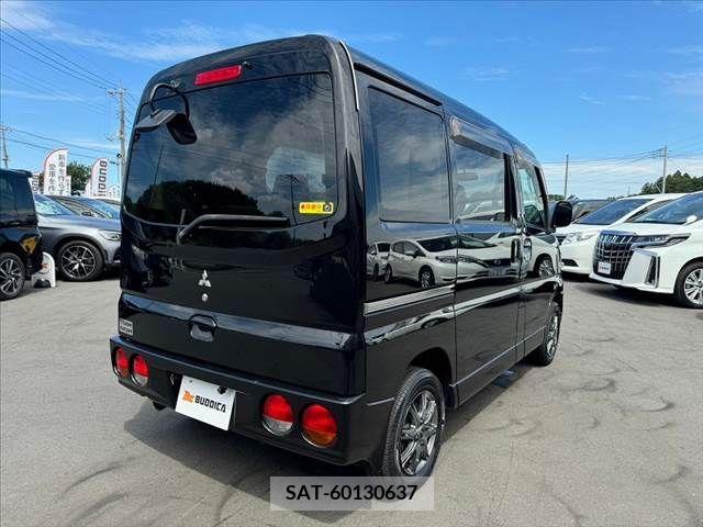 Mitsubishi TOWN BOX 2010-10 369628-12