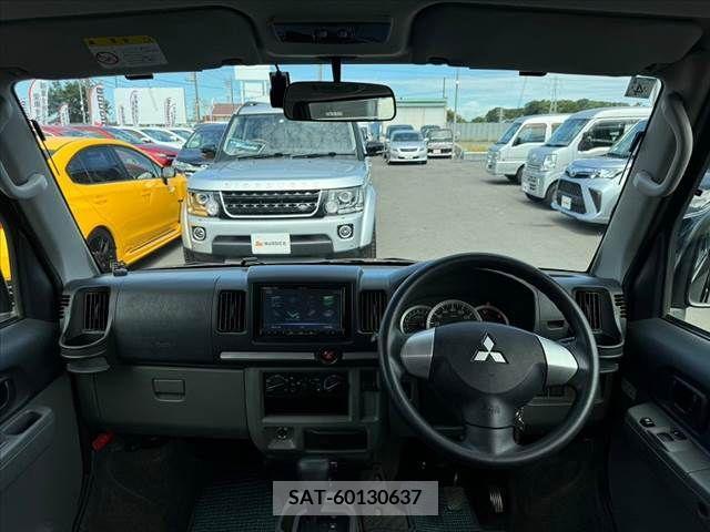 Mitsubishi TOWN BOX 2010-10 369628-1