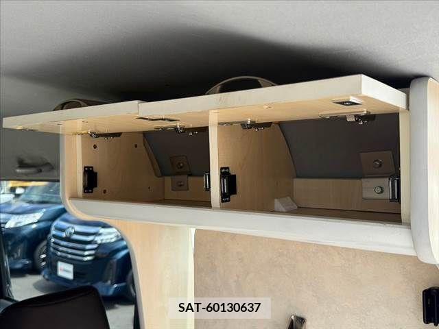 Mitsubishi TOWN BOX 2010-10 369628-29