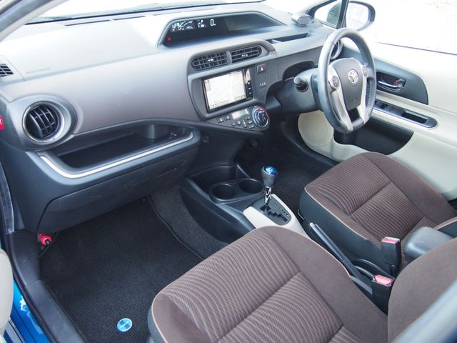 Toyota AQUA 2014-10 2325-5