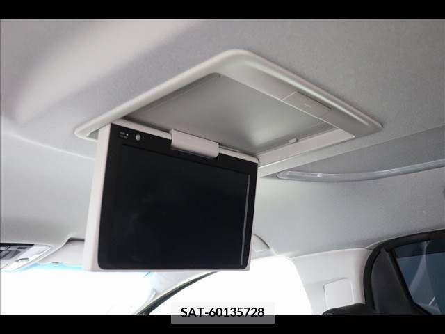 Toyota VELLFIRE 2018-11 287944-1