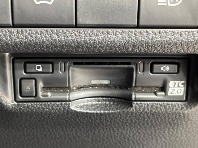 Toyota RAV4 2023-05 14595-7