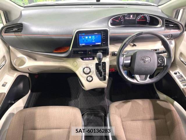 Toyota SIENTA 2015-12 298381-1