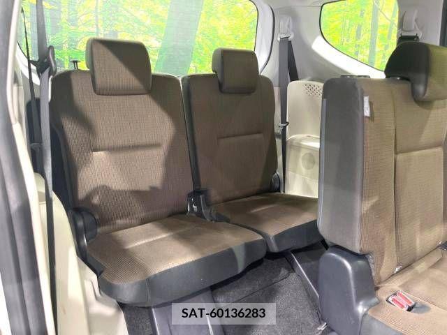 Toyota SIENTA 2015-12 298381-10