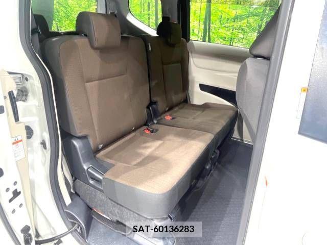 Toyota SIENTA 2015-12 298381-9