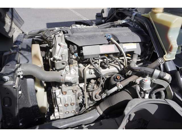 Mitsubishi CANTER 2018-11 13664-12