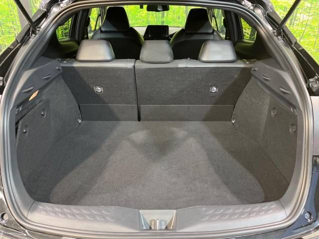 Toyota C-HR 2023-06 192583-10