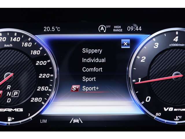 Amg G-CLASS 2021-09 27272-18