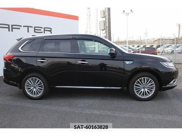 Mitsubishi OUTLANDER PHEV 2018-12 232034-7