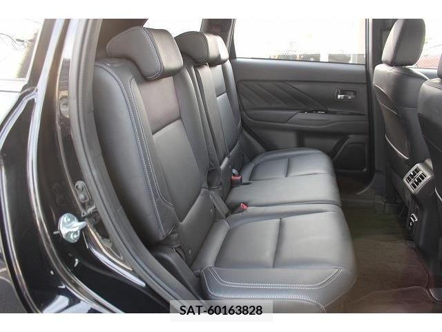 Mitsubishi OUTLANDER PHEV 2018-12 232034-14