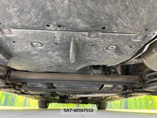 Toyota PRIUS 2014-01 329165-19